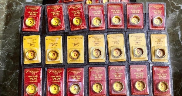 Giá vàng nhẫn bất ngờ bật tăng, SJC đứng im