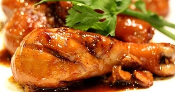 Bí quyết làm đùi gà chiên bơ tỏi thơm nức mũi, thịt gà mềm ngọt hấp dẫn