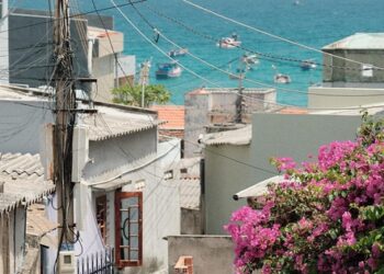 Phát hiện ngôi làng ven biển như châu Âu thu nhỏ, cách thành phố 20km, du khách nhận xét: Cảnh như phim