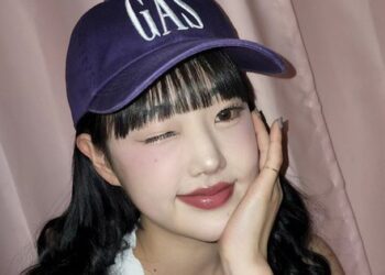 Đã có ai giống Jang Wonyoung đến thế này chưa?