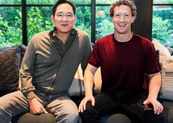 Tỉ phú Mark Zuckerberg bất ngờ có khách quý ghé thăm