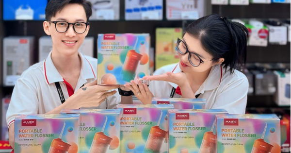 Bộ đôi tiết kiệm cho cả gia đình: Bàn chải điện và tăm nước dùng 5 năm chỉ 650.000 đồng