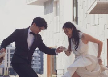 Trào lưu soi ‘người ta yêu nhau’