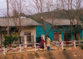 Đưa nhau đi trốn ở ngôi làng ‘ngập sương khói’, chỉ cách Đà Lạt một giờ ngồi xe
