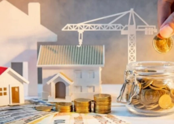 Có 2 tỷ đồng, nên mua nhà đất hay gửi tiết kiệm?