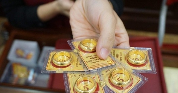 Giá vàng đồng loạt chững lại