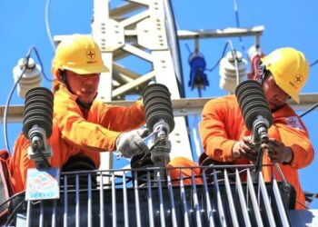 EVN lỗ luỹ kế hơn 41.800 tỷ đồng, phải trả hơn 52 tỷ đồng tiền lãi vay mỗi ngày