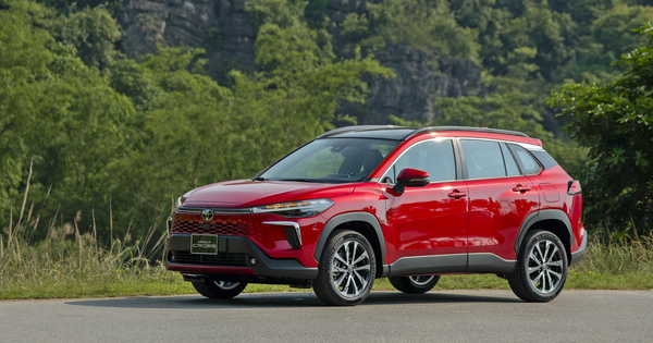 Bất ngờ cắt 1 phiên bản, ‘niềm tự hào chiến lược mới’ của Toyota bùng nổ, doanh số tăng 71 lần