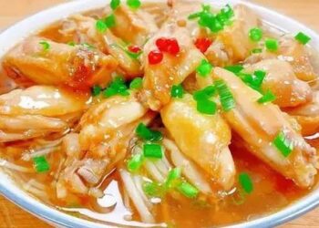 Cánh gà đừng rán hay chiên mắm, nấu thế này vừa ngon lại vô cùng hợp vị trong bữa cơm mùa hè