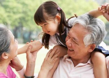 Giải pháp kết nối thế hệ cho những đứa trẻ không có ông bà