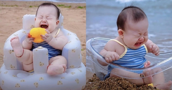 Cười sảng lần đầu đi biển của hội “ít răng và chưa bỏ bỉm”: Đứa khóc thét, đứa trầm ngâm nhưng mê nhất thứ này