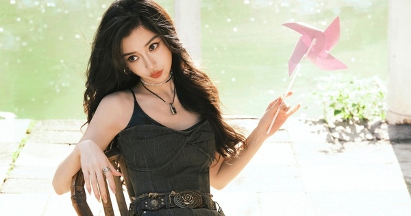 Angelababy được xuất hiện ở sự kiện chính thức, ngoại hình gây tranh cãi