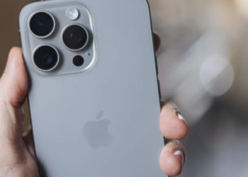 “Tôi gặp lỗi bí ẩn trên iPhone 15 Pro Max”: Pin cứ thế biến đi đâu mất?