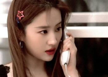Lưu Diệc Phi U40 trẻ xinh mơn mởn để vào vai sinh viên nhờ 2 loại nước, 1 trong số đó dùng để rửa mặt
