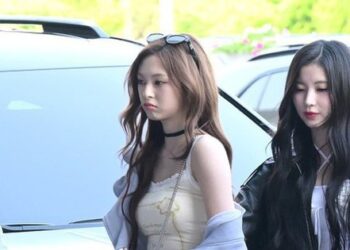 Nữ idol 2k9 khiến netizen đồng lòng cảm thán: Body 15 tuổi đã đỉnh thế này, vài năm nữa còn cháy đến cỡ nào nữa!