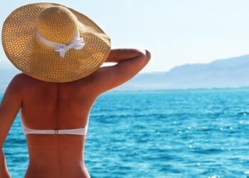 Tại sao dùng kem chống nắng đều đặn mà da vẫn bị đen?