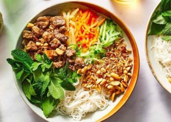 Cách làm bún thịt nướng chuẩn vị Hà Nội