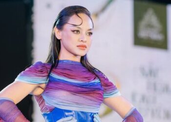 Mai Ngô trình diễn trong show thời trang kết hợp thiện nguyện