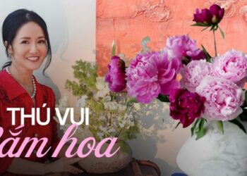 Diva Hồng Nhung chỉ cách cắm hoa cho người bận rộn, chỉ vài phút có ngay bình hoa tươi