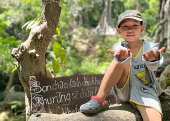 Trào lưu mới của các ”búp măng non” Đà Nẵng hè này, thay vì tắm biển sẽ ”TẮM RỪNG” – học kỹ năng sinh tồn