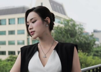 Thời trang “nữ tổng tài” của Hoa hậu Đỗ Thị Hà khi lấn sân kinh doanh