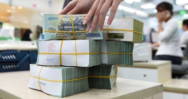 Gửi tiết kiệm ngân hàng nào được hưởng lãi suất từ 6%/năm trở lên?