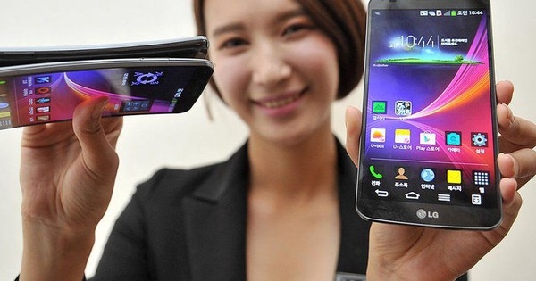 Vì sao đang là “ông lớn” trong làng điện thoại, LG gục ngã trước Samsung rồi mất hút ở Việt Nam?