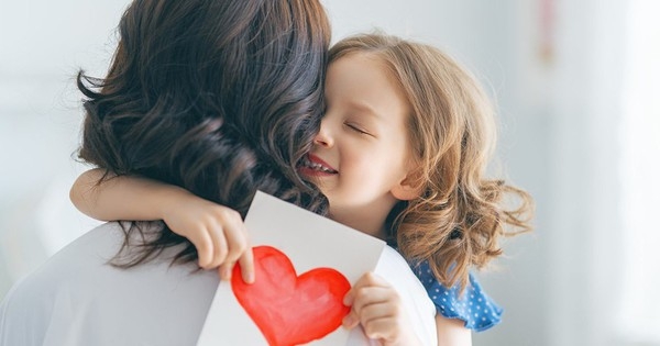 Mẹ học làm bạn với con