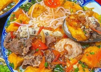 Cách làm bún riêu cua chuẩn vị, thơm ngon đậm đà