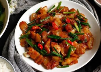 Cách làm thịt heo rang cháy cạnh đậm đà, đưa cơm
