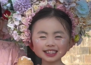 Liu Liu – cô bé cứ xuất hiện là hàng trăm mẹ bỉm vào “xin vía”, chìm đắm trong sự cute không thoát ra được!