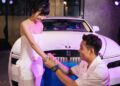 Đại gia Minh Nhựa tái hiện màn cầu hôn vợ bên siêu xe hơn 20 tỷ, là chiếc Rolls-Royce Spectre thuần điện đầu tiên trên thế giới!