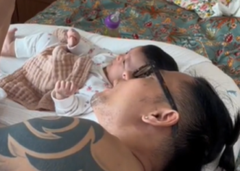 Sinh con là việc của mẹ, chăm sóc là việc của ba, lướt “tóp tóp” phải khen các bố thời nay chăm con đỉnh
