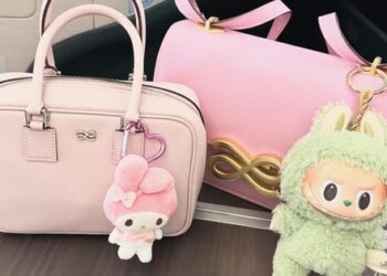Một hãng túi Thái Lan sale kịch sàn khiến khách hàng tranh cướp, còn chịu chơi tặng cả Labubu