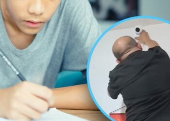 Trung Quốc: Bố mẹ bị chỉ trích vì lắp camera giám sát trong phòng con trai suốt 6 năm