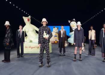 BST Dior Men Xuân Hè 2025: Lời ca tụng cho sự khéo léo của thời trang may thủ công và nghệ thuật làm gốm sứ