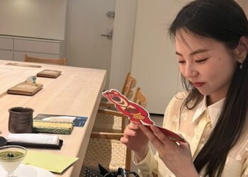Một nữ thần tượng là tình cũ G-Dragon: Thử tóc ngắn, nhan sắc lên hương