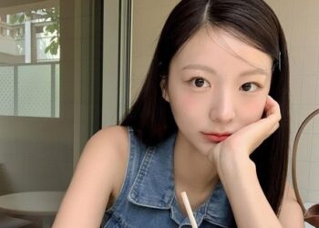 5 cách cải thiện sạm da do ngồi văn phòng làm việc với máy tính cả ngày