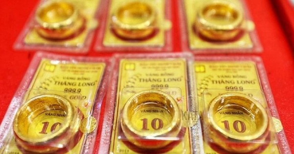 Giá vàng hôm nay 7/7: Giá vàng nhẫn trong nước tăng mạnh