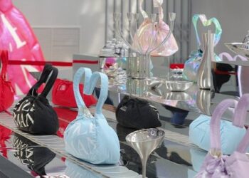 Local brand hot top đầu Thái Lan hiện nay: Sở hữu những mẫu túi mà bạn đã từng bắt gặp ở đâu đó