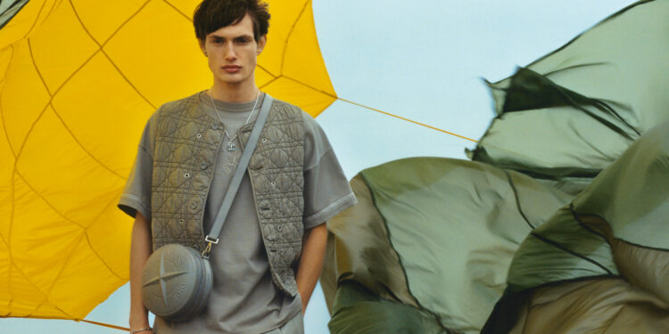 BST Dior x Stone Island: Nơi Haute Couture Pháp gặp gỡ nét cổ điển kiểu Ý