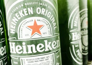 Đóng cửa nhà máy ở Quảng Nam, liền được phê duyệt nâng công suất nhà máy lớn nhất ĐNÁ tại Vũng Tàu, Heineken có tổng cộng bao nhiêu dự án trên toàn lãnh thổ Việt Nam?