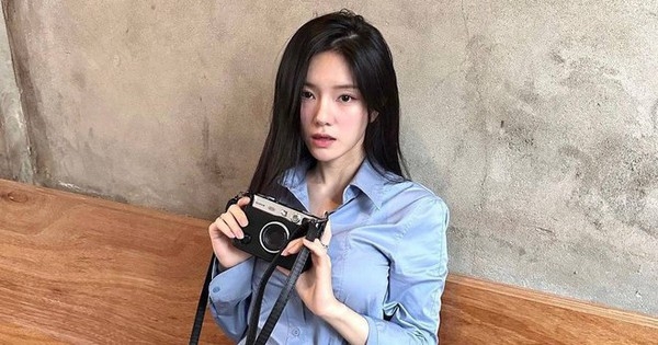 Gái xinh đang gây sốt tại Đảo Thiên Đường: Visual xinh khó cưỡng, tủ đồ có đúng 5 màu