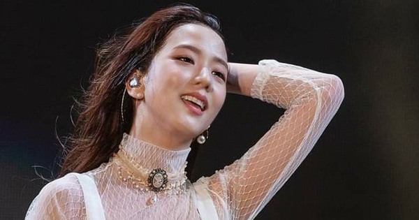 3 chiêu idol Hàn hay dùng để ngăn mồ hôi, chống trôi makeup, nhất là vào lúc nắng nóng