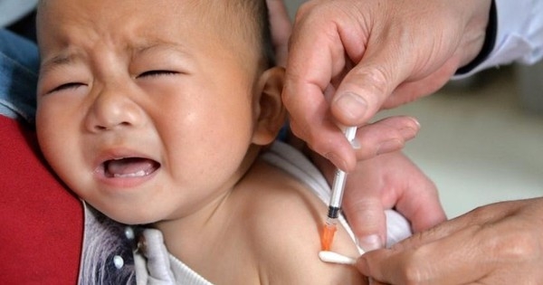 Nhiều phụ huynh đã từng cho con đi tiêm chủng bạch hầu vẫn lo lắng: Liệu tiêm rồi có mắc bệnh nữa không?