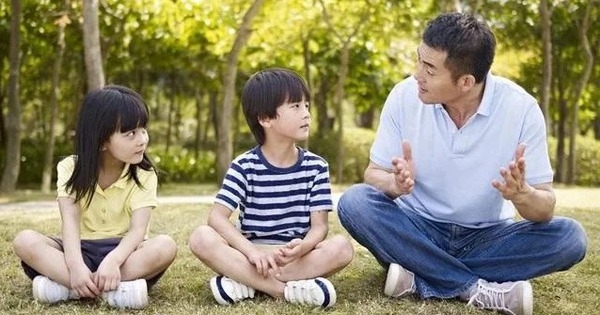 Dạy con ‘học ăn, học nói’ – Nền tảng cho sự phát triển
