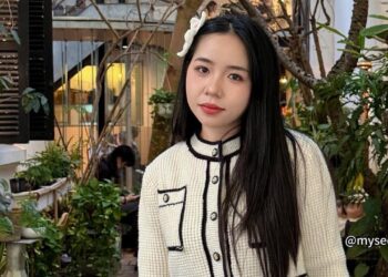 Cô gái ‘vịt hóa thiên nga’ nhờ giảm 24 kg