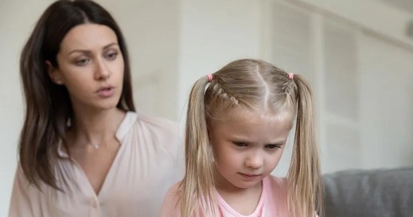 Chuyên gia khuyên bố mẹ nên áp dụng 6 điều này khi nuôi dạy đứa trẻ nhạy cảm