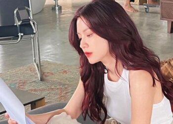 Baifern cũng như con gái chúng mình: Chia tay là phải có ngay tóc mới!