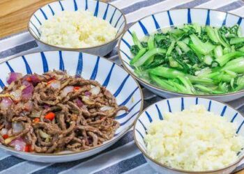 Thực đơn bữa cơm mùa hè với 2 món nhanh gọn mà vẫn đủ chất, người vụng về mấy cũng nấu được